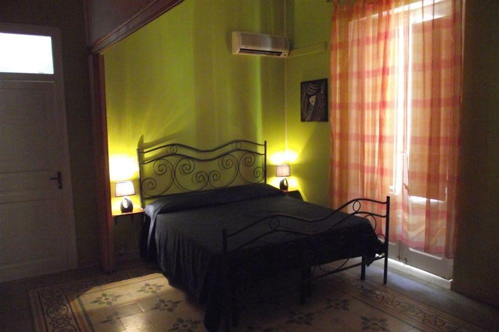 Emporium Bed and Breakfast Castellammare del Golfo Buitenkant foto