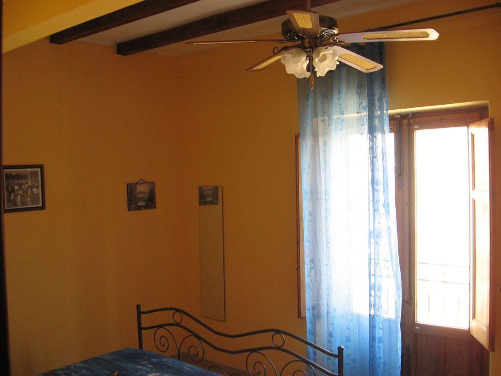 Emporium Bed and Breakfast Castellammare del Golfo Buitenkant foto
