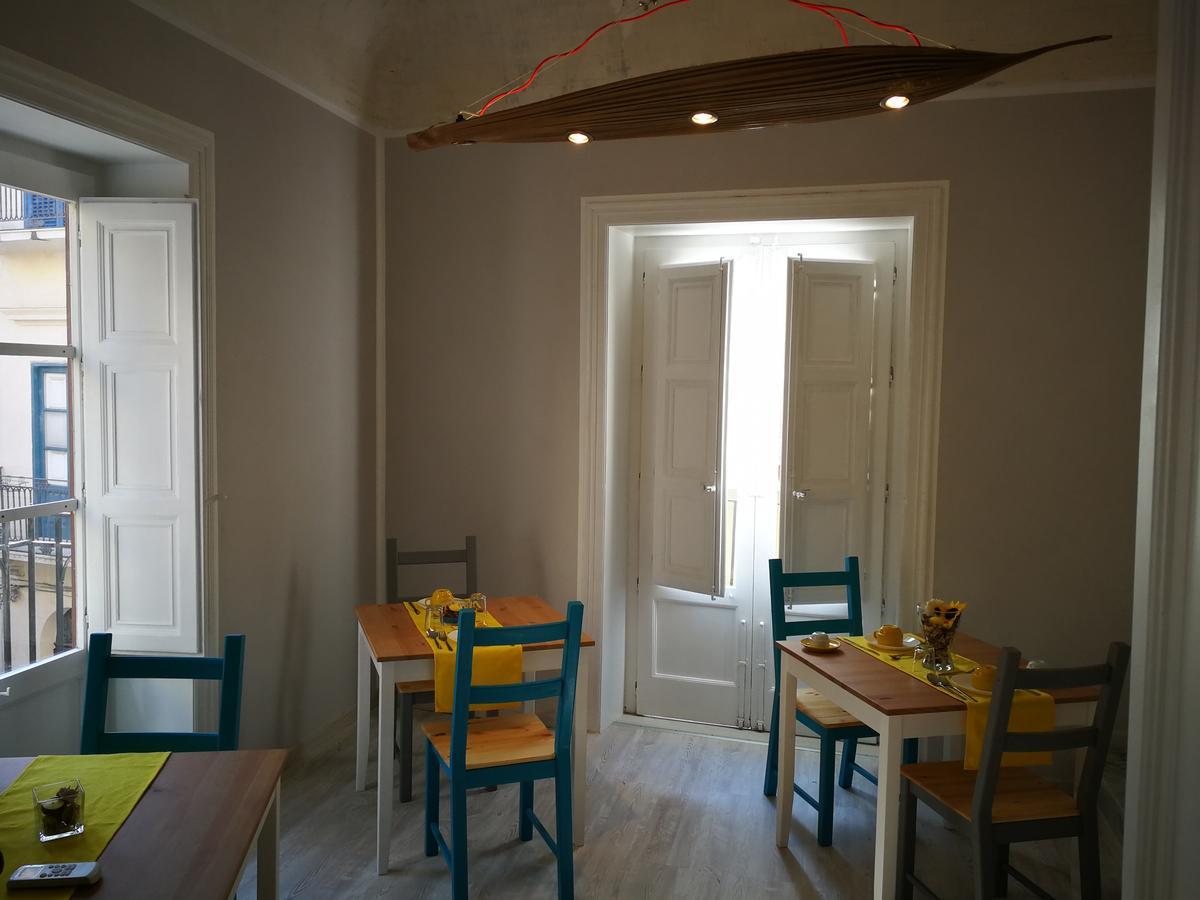 Emporium Bed and Breakfast Castellammare del Golfo Buitenkant foto